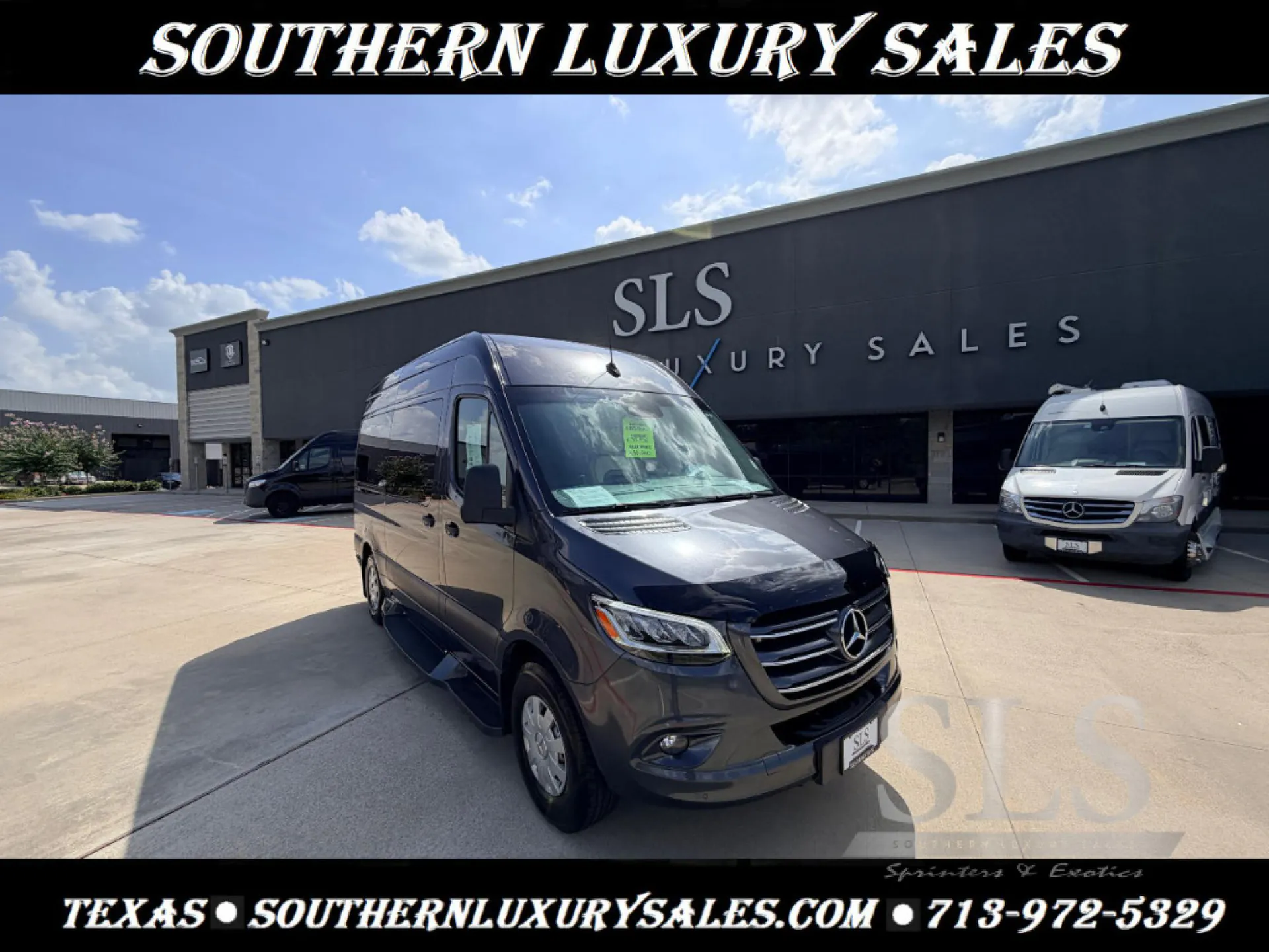 2024 Midwest Automotive Designs Luxe Cruiser D4 - Photo 2