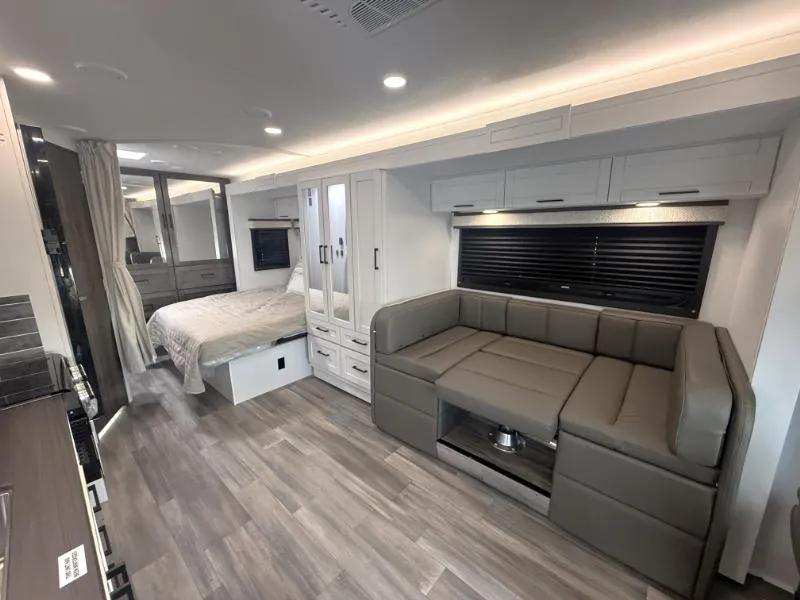 2026 Jayco Redhawk 24B - Photo 4