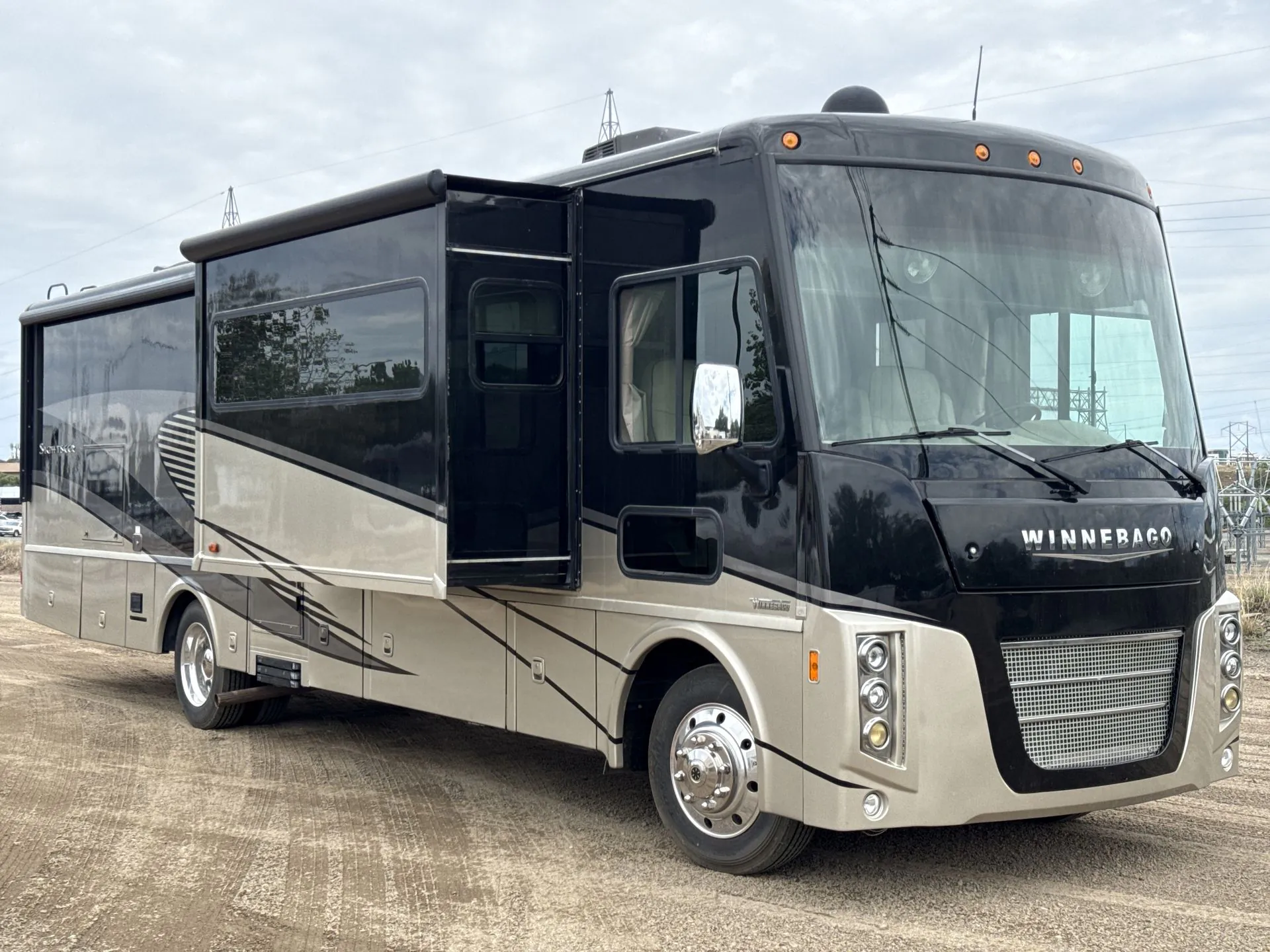 2018 Winnebago Sightseer 35G - Photo 2