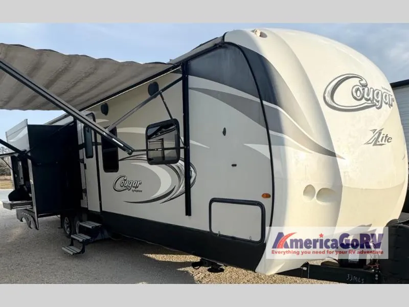 2017 Keystone Cougar X-Lite 33MLS - Main photo