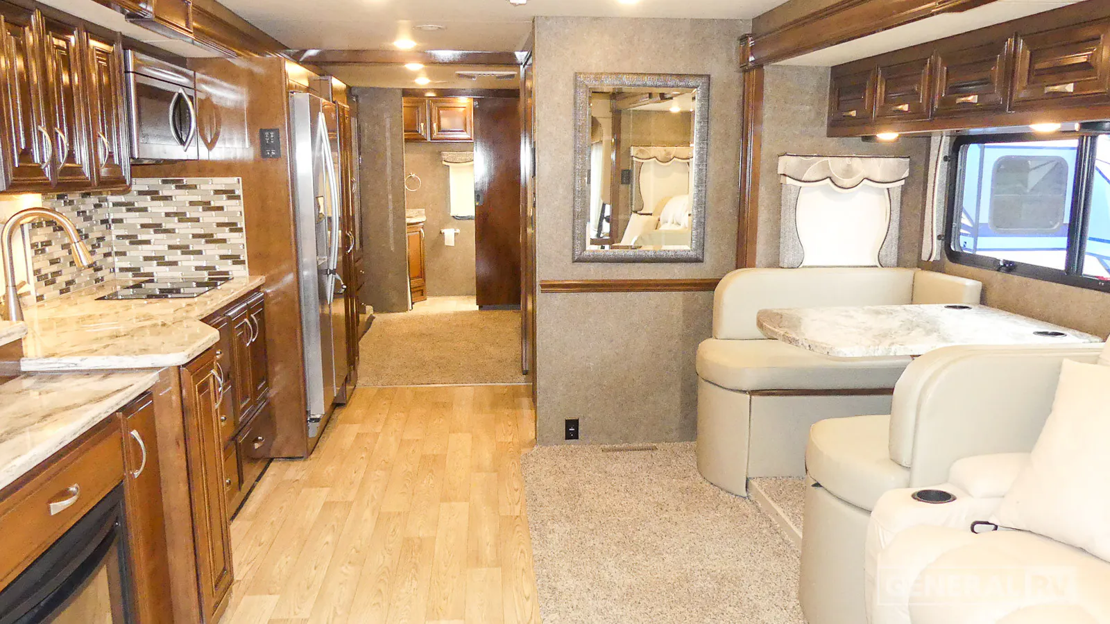 2018 Thor Motor Coach Challenger 37FH - Photo 3