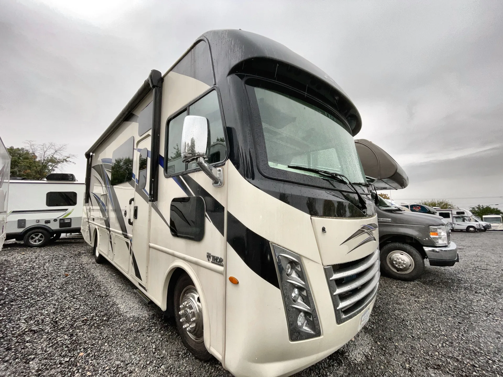 2022 Thor Motor Coach A.C.E 29.5 - Photo 2
