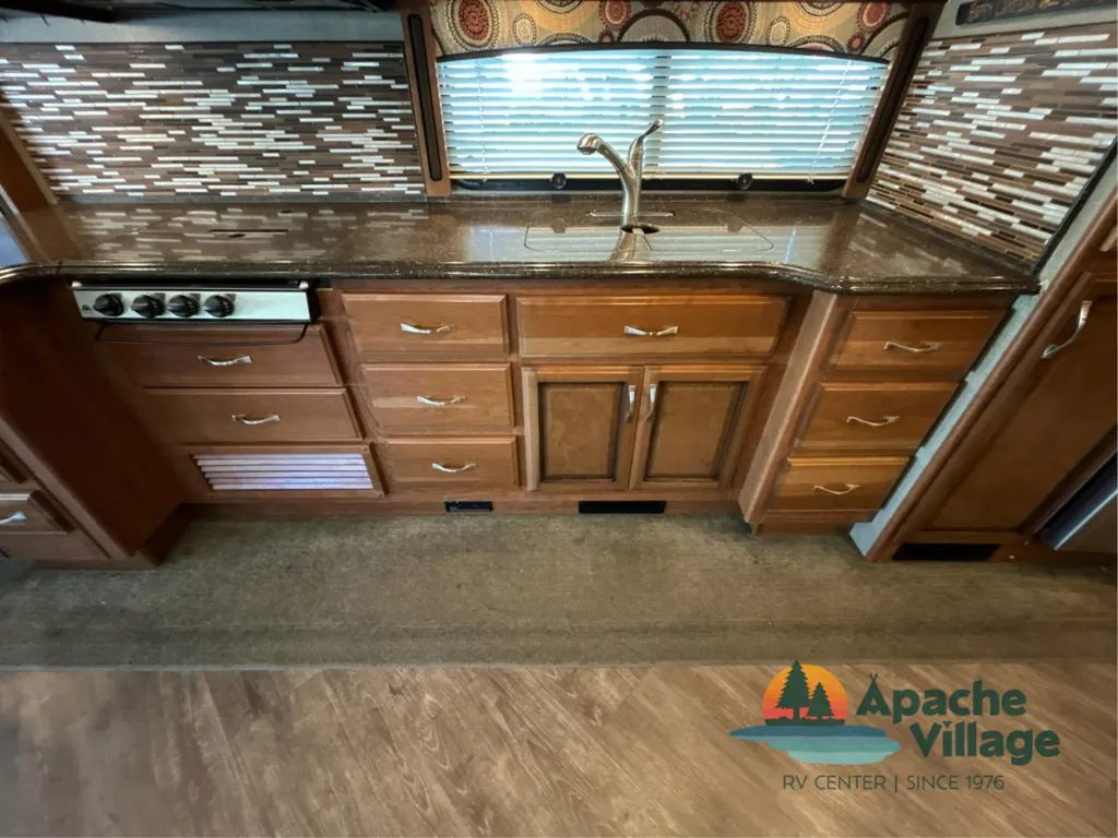 2017 Fleetwood Pace Arrow LXE 38F, Photos photo 48