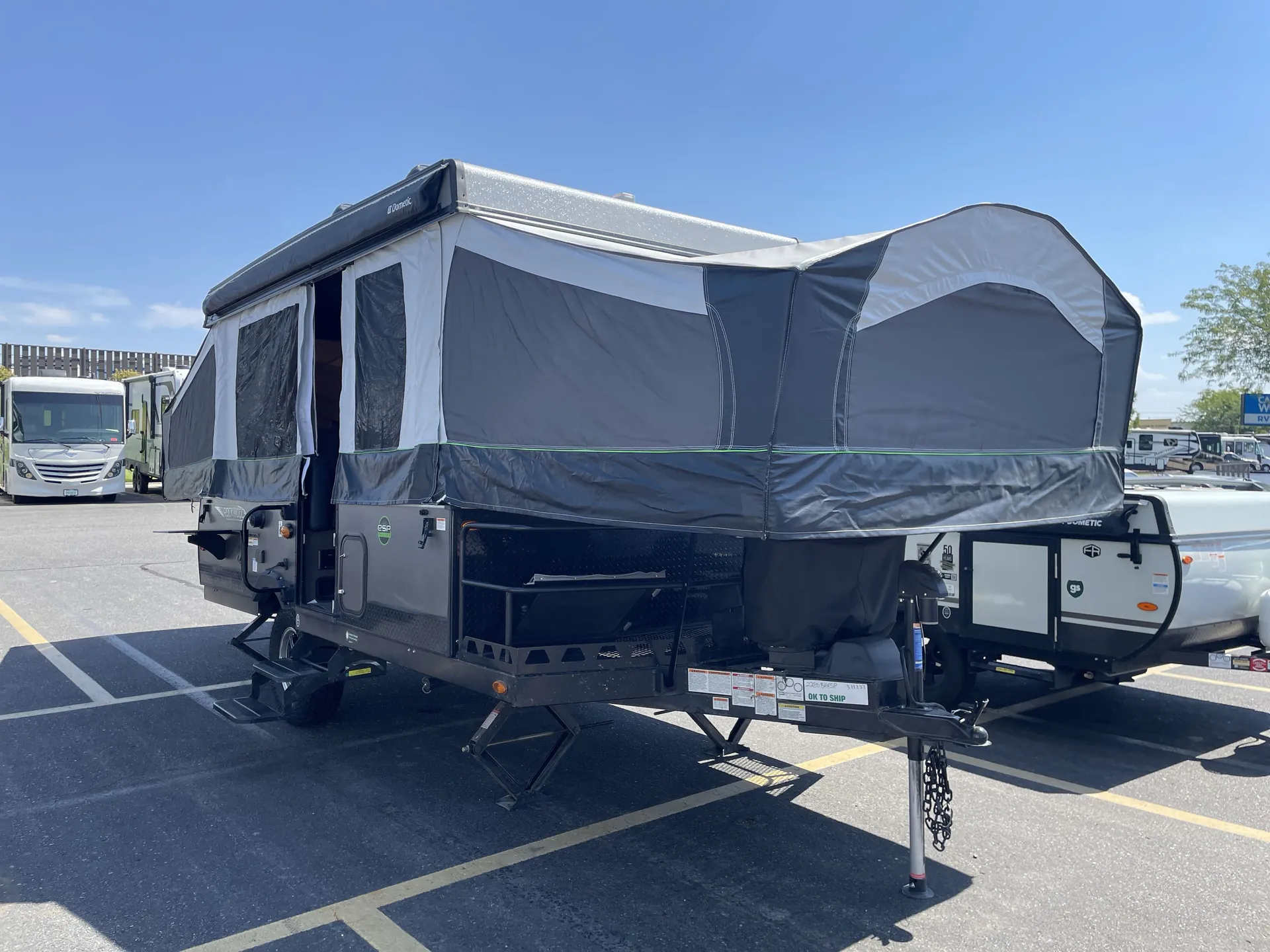 2021 Keystone Montana 3761FL - Photo 2