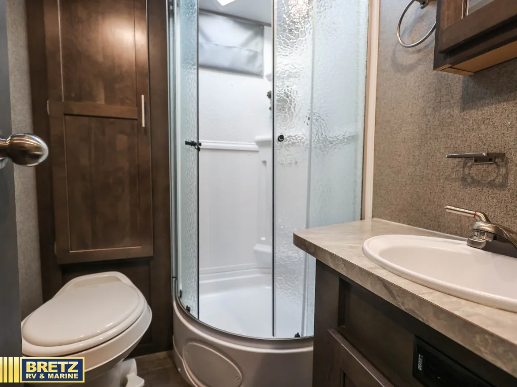 2019 Forest River Flagstaff Micro Lite 25FKS, Photos photo 15