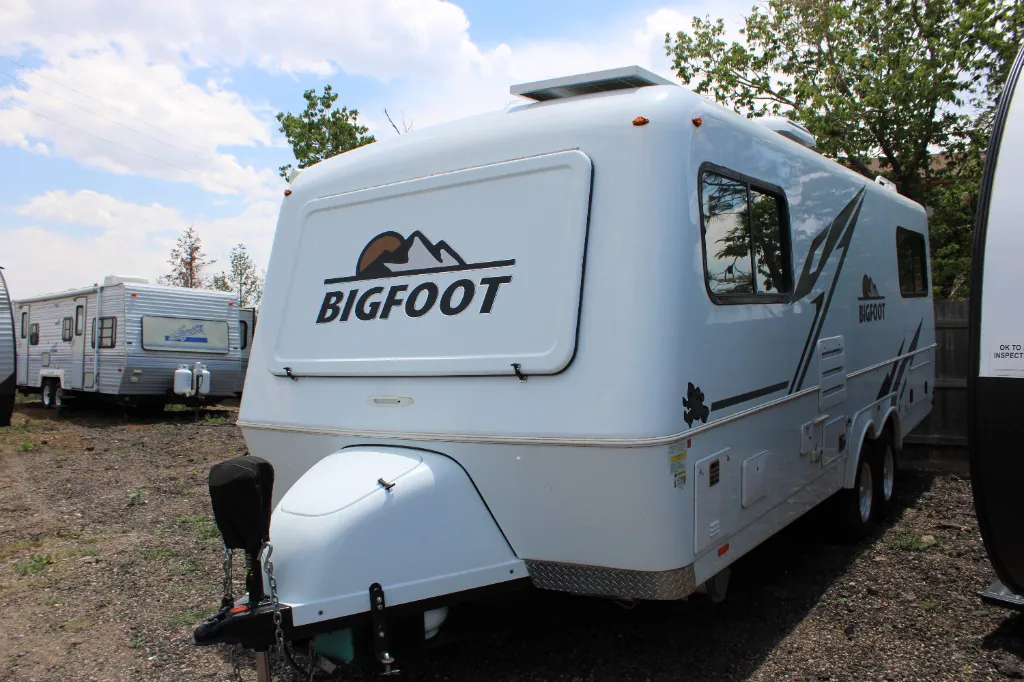 2025 Bigfoot 2500 Series 25B25RQ - Photo 3