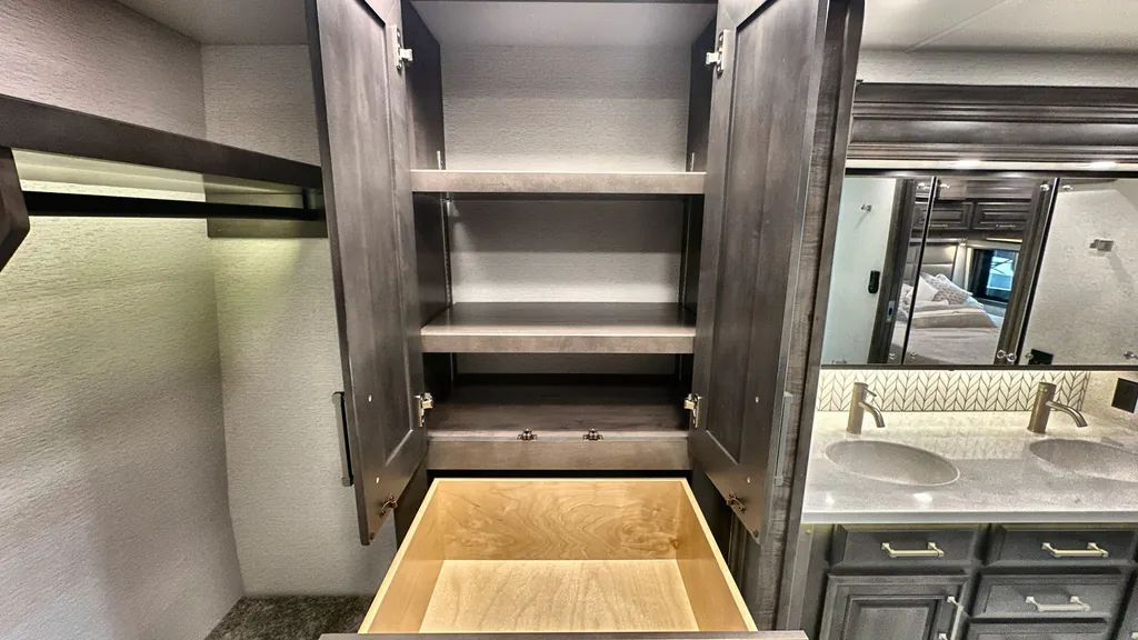 2026 Entegra Coach Aspire 44D, Photos photo 46