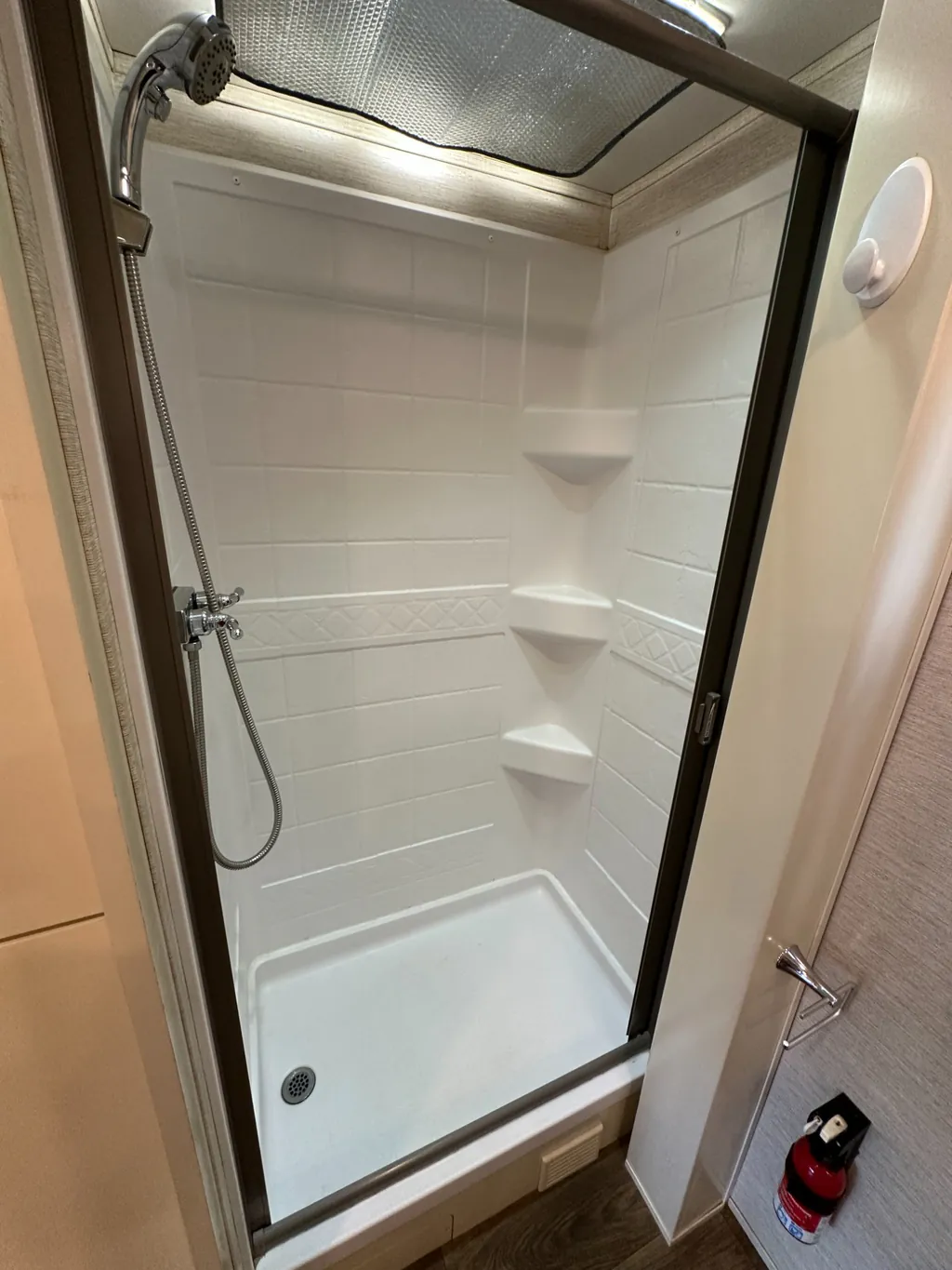 2020 Tiffin Wayfarer 25 RW, Photos photo 20