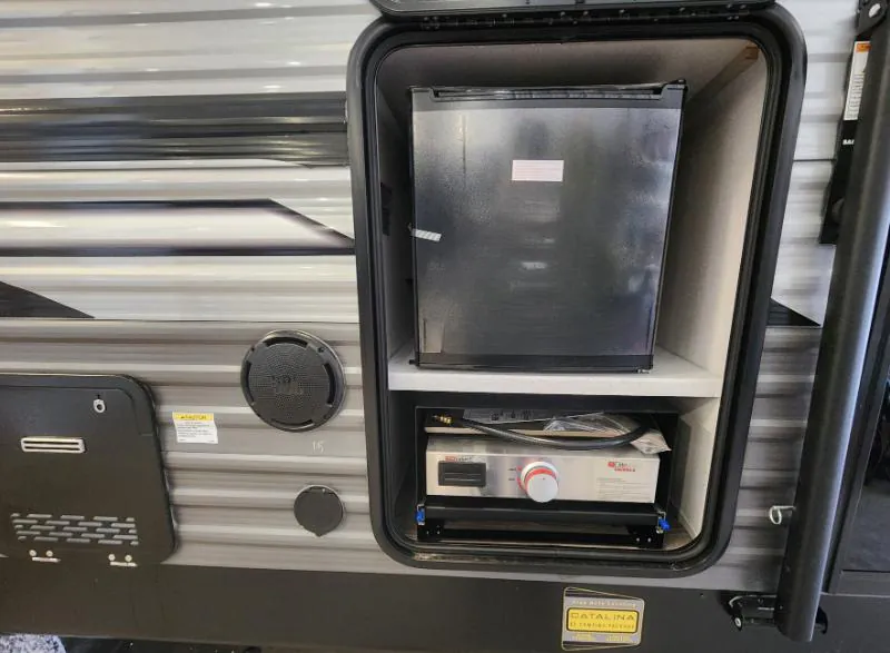 2026 Coachmen Catalina Legacy Edition 273DBHCK, Photos photo 31