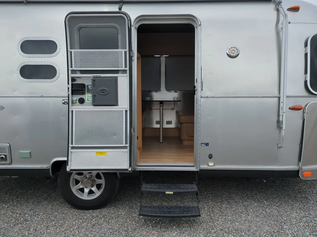 2016 Airstream Flying Cloud 20FB - Photo 4