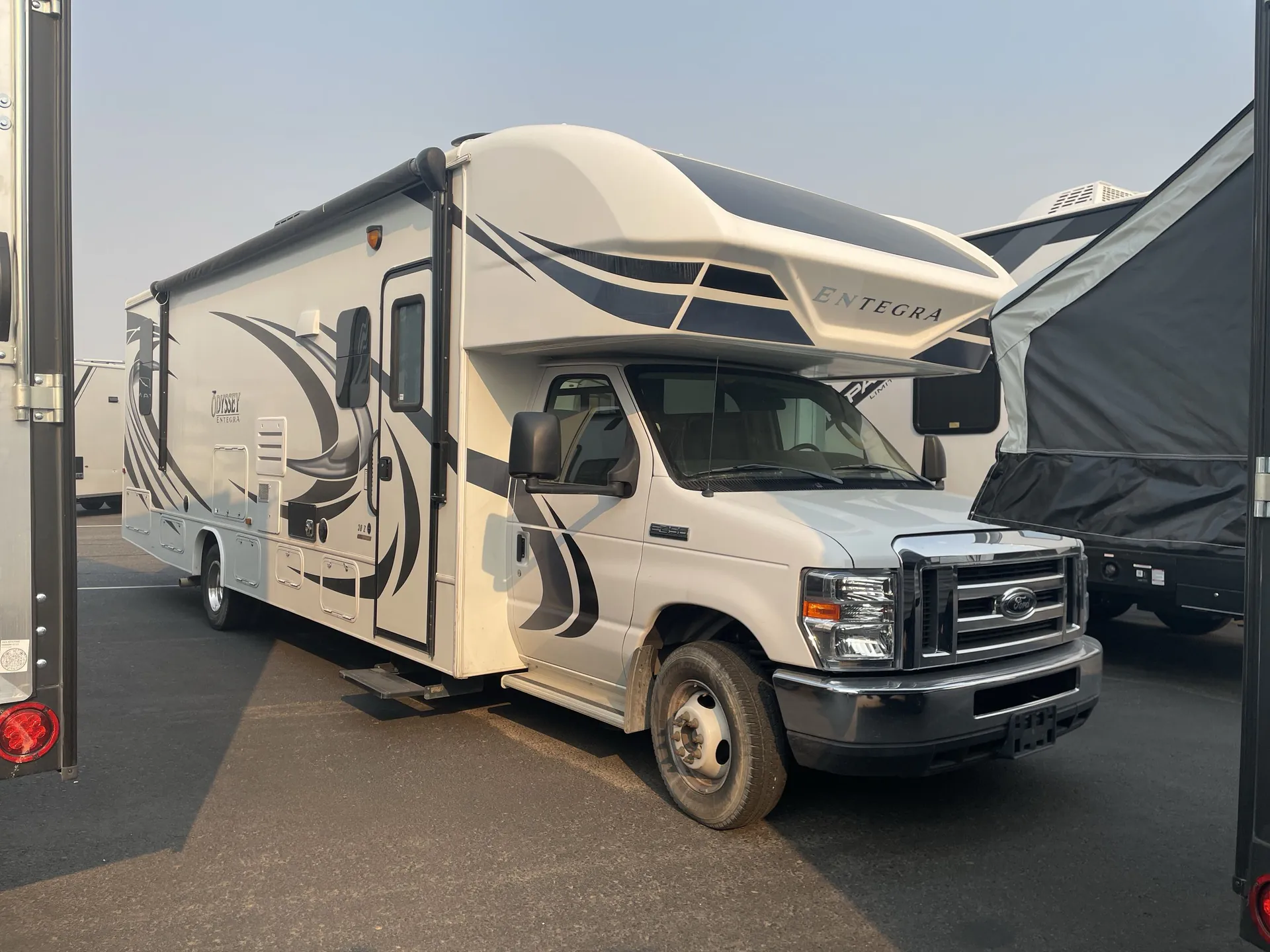 2020 Entegra Coach Odyssey 30Z - Photo 2