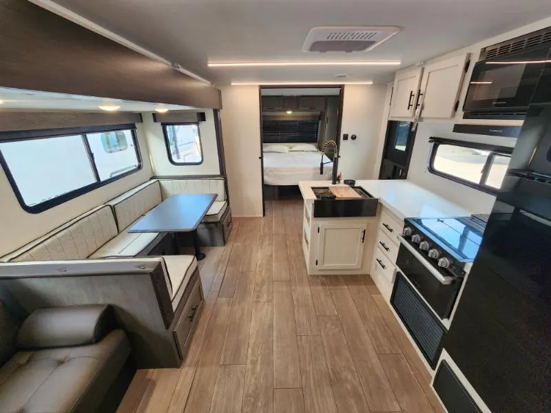 2026 Forest River Cherokee Alpha Wolf 29TB, Photos photo 13