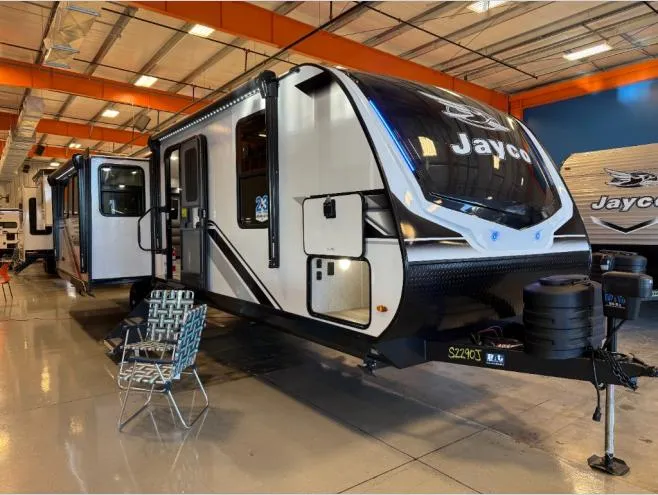 2026 Jayco Jay Feather 32RL - Photo 2