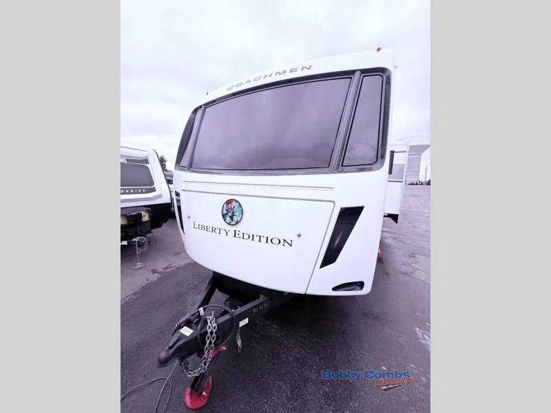 2026 Coachmen Freedom Express Liberty Edition 330BHJJ - Photo 4