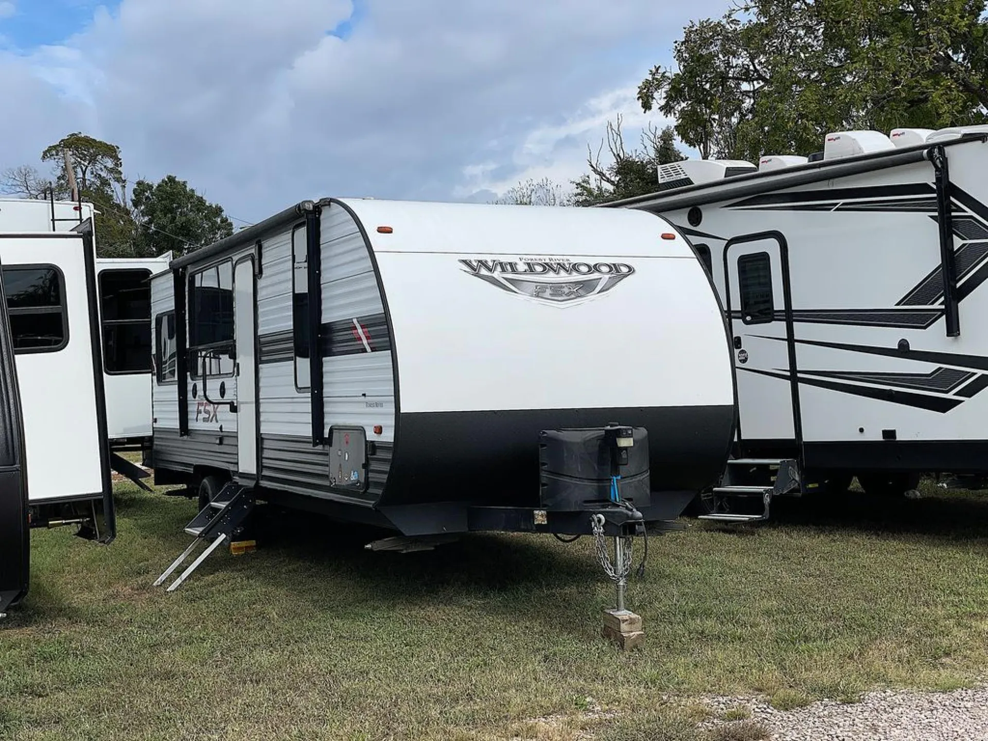 2020 Forest River Wildwood FSX 260RT - Photo 2