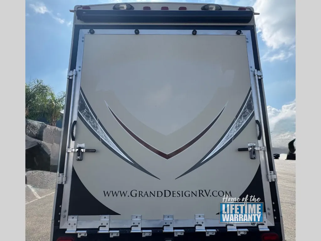 2017 Grand Design Momentum 397TH, Photos photo 52