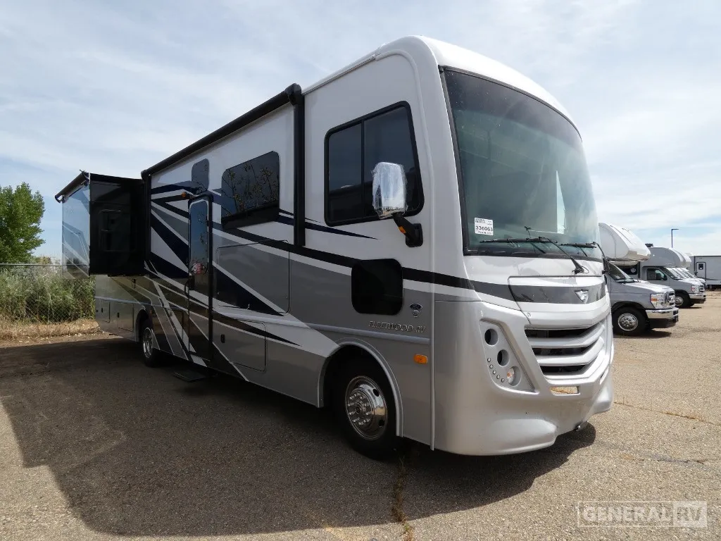 2026 Fleetwood Flair 32S - Photo 2