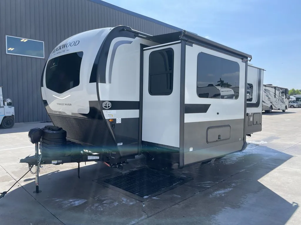 2027 Forest River Rockwood Mini Lite 2506FK - Photo 4
