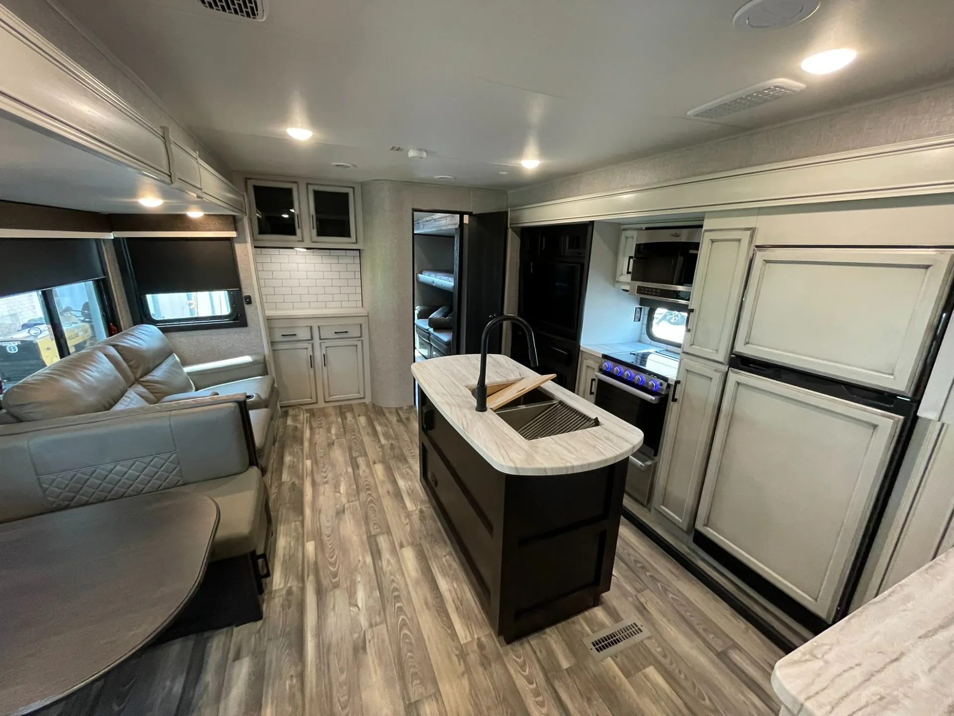 2022 Jayco Eagle HT 312BHOK - Photo 3