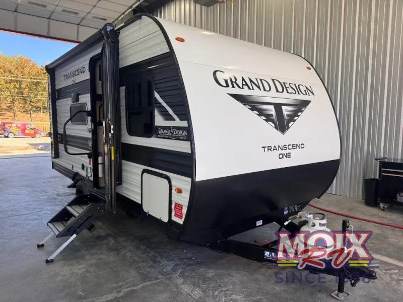 2026 Grand Design Transcend One 151BH - Photo 2
