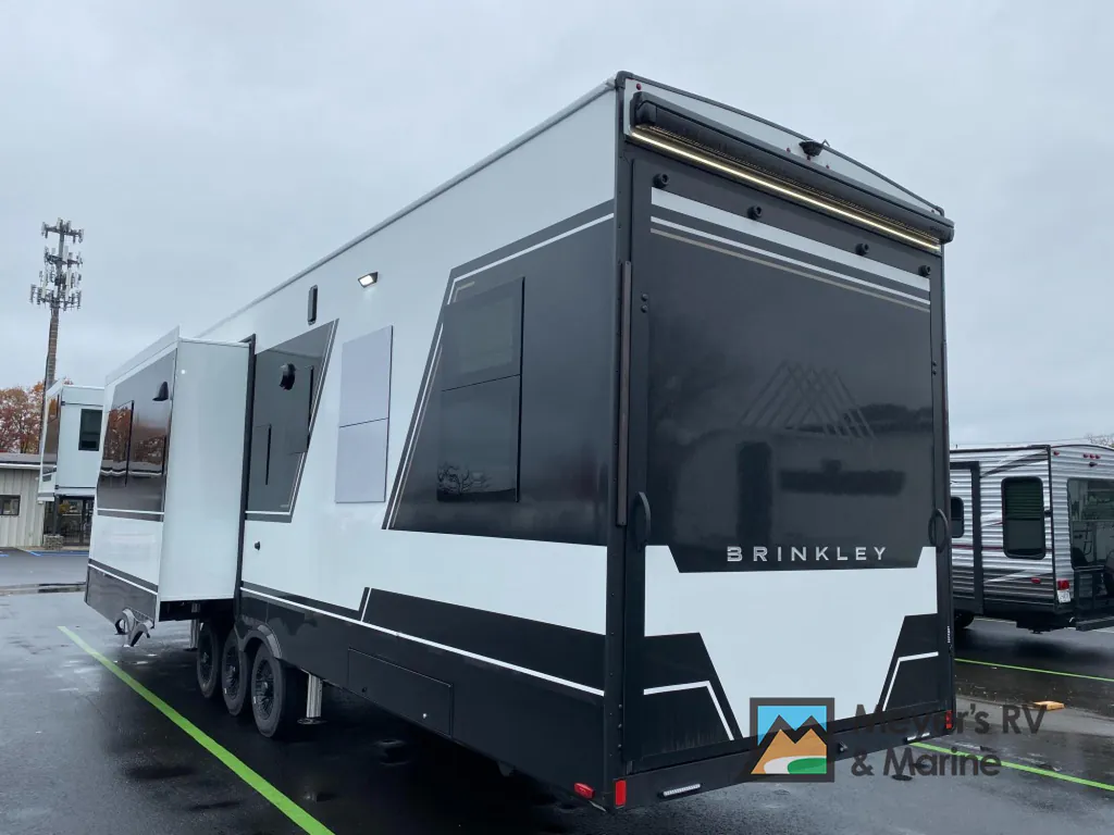 2026 Brinkley Model G 3950, Photos photo 4