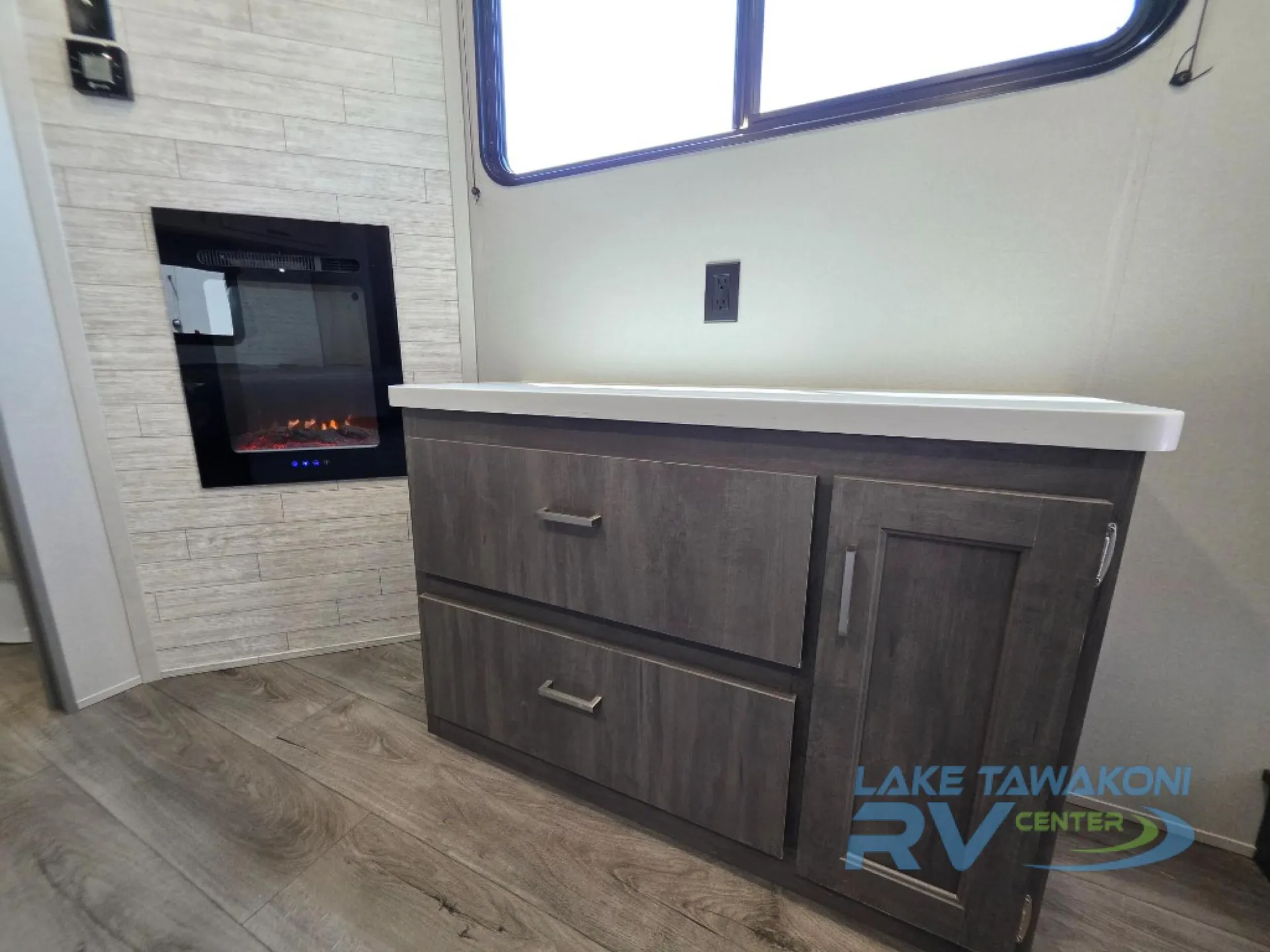 2026 Coachmen Catalina Destination 43CONDO - Photo 3
