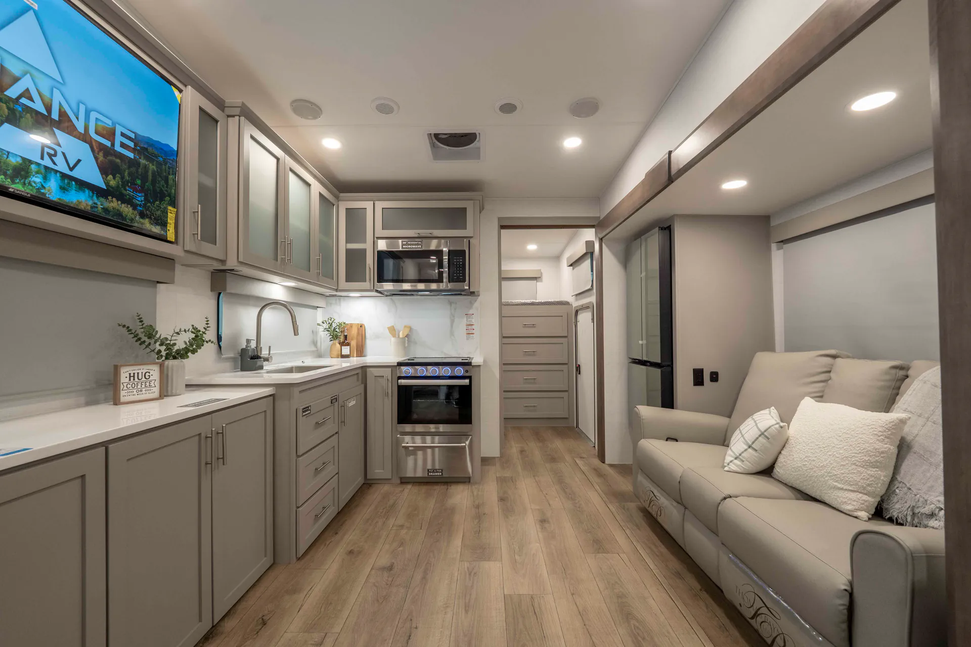 2026 Alliance RV Avenue All-Access 29BH - Photo 4