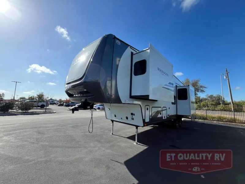 2026 Forest River Rockwood Signature R371RK - Photo 4