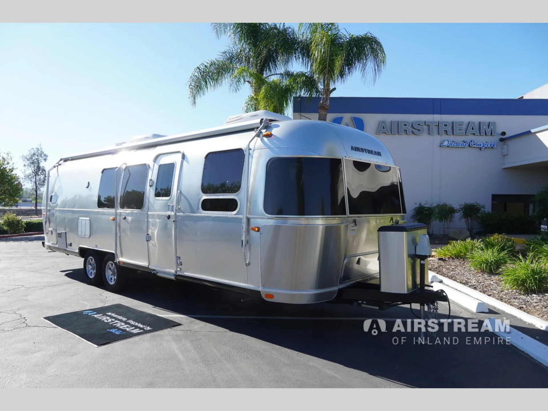 2020 Airstream Flying Cloud 30FB Bunk - Photo 2