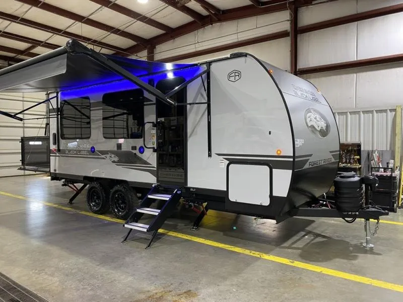 2026 Forest River Cherokee Grey Wolf Black Label 18RRBL - Photo 3