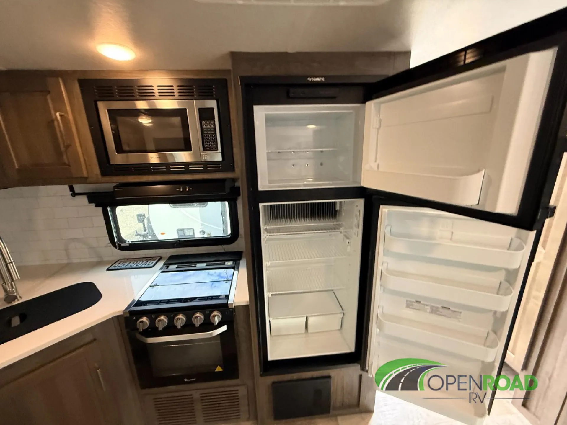 2022 Forest River Rockwood Ultra Lite 2608BS — Photo 7