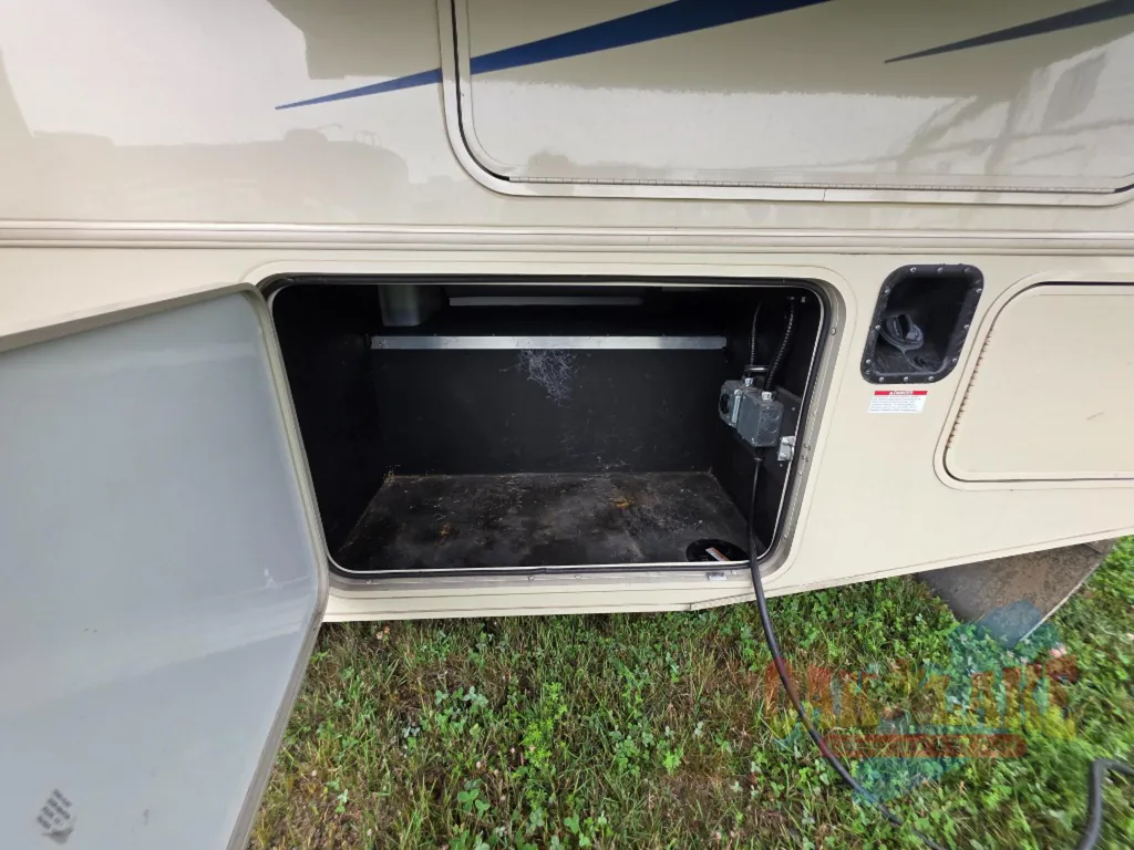 2018 Winnebago Sunstar 27P, Photos photo 48