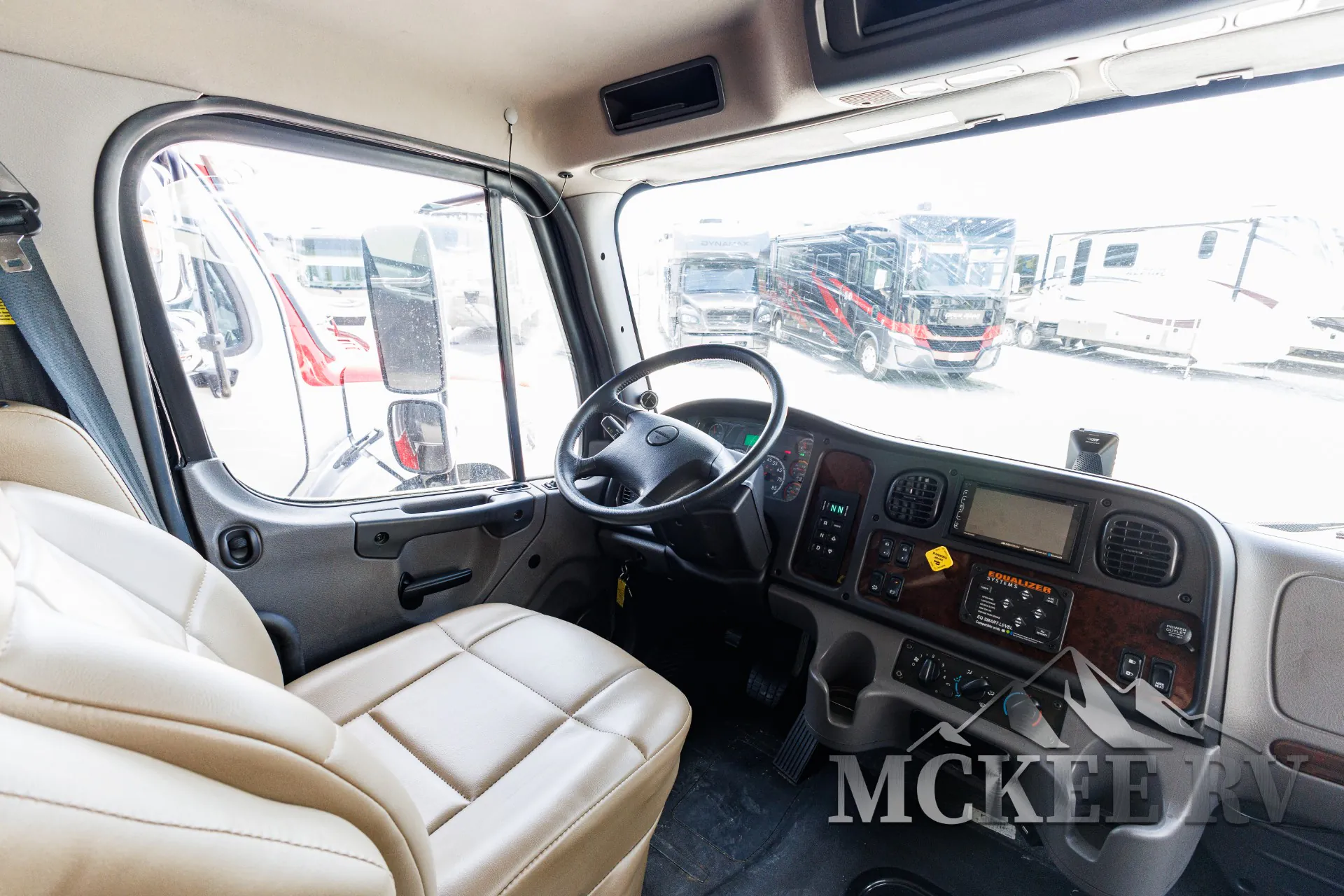 2020 Entegra Coach Accolade 37TS - Photo 3