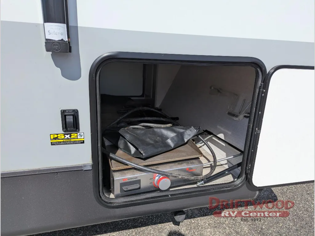 2023 Forest River Rockwood Mini Lite 2511S, Photos photo 9