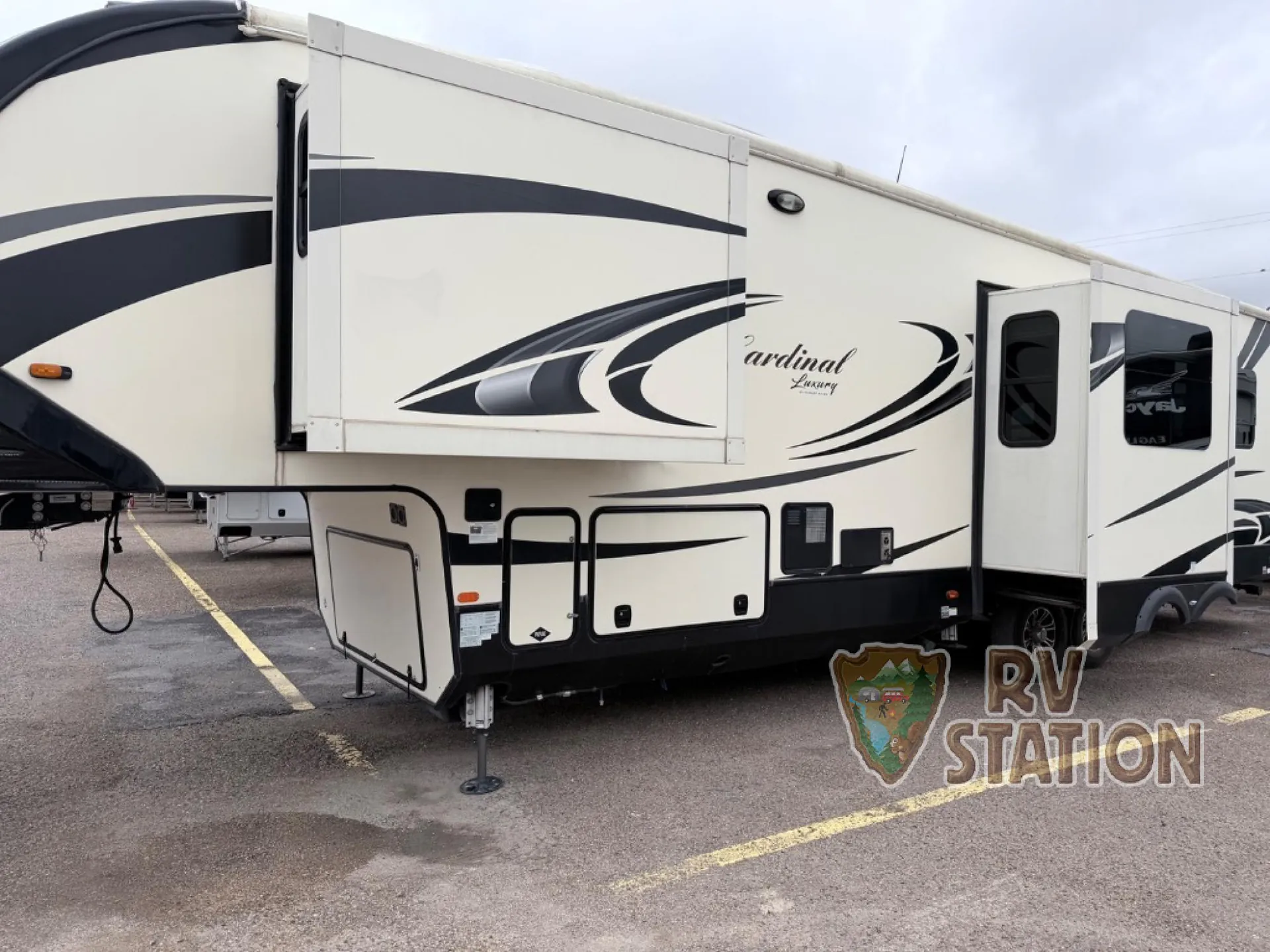2019 Forest River Cardinal Luxury 3750BKX - Photo 4