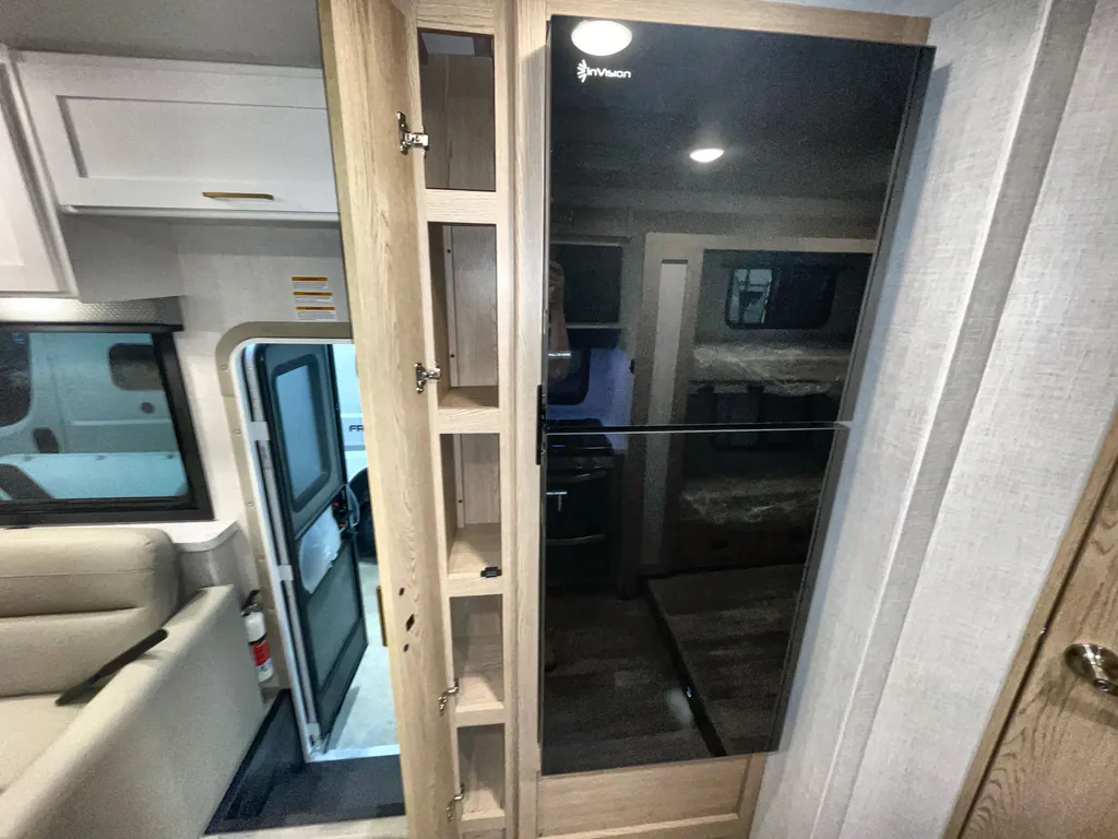 2027 Thor Motor Coach Freedom Elite 31FE, Photos photo 16