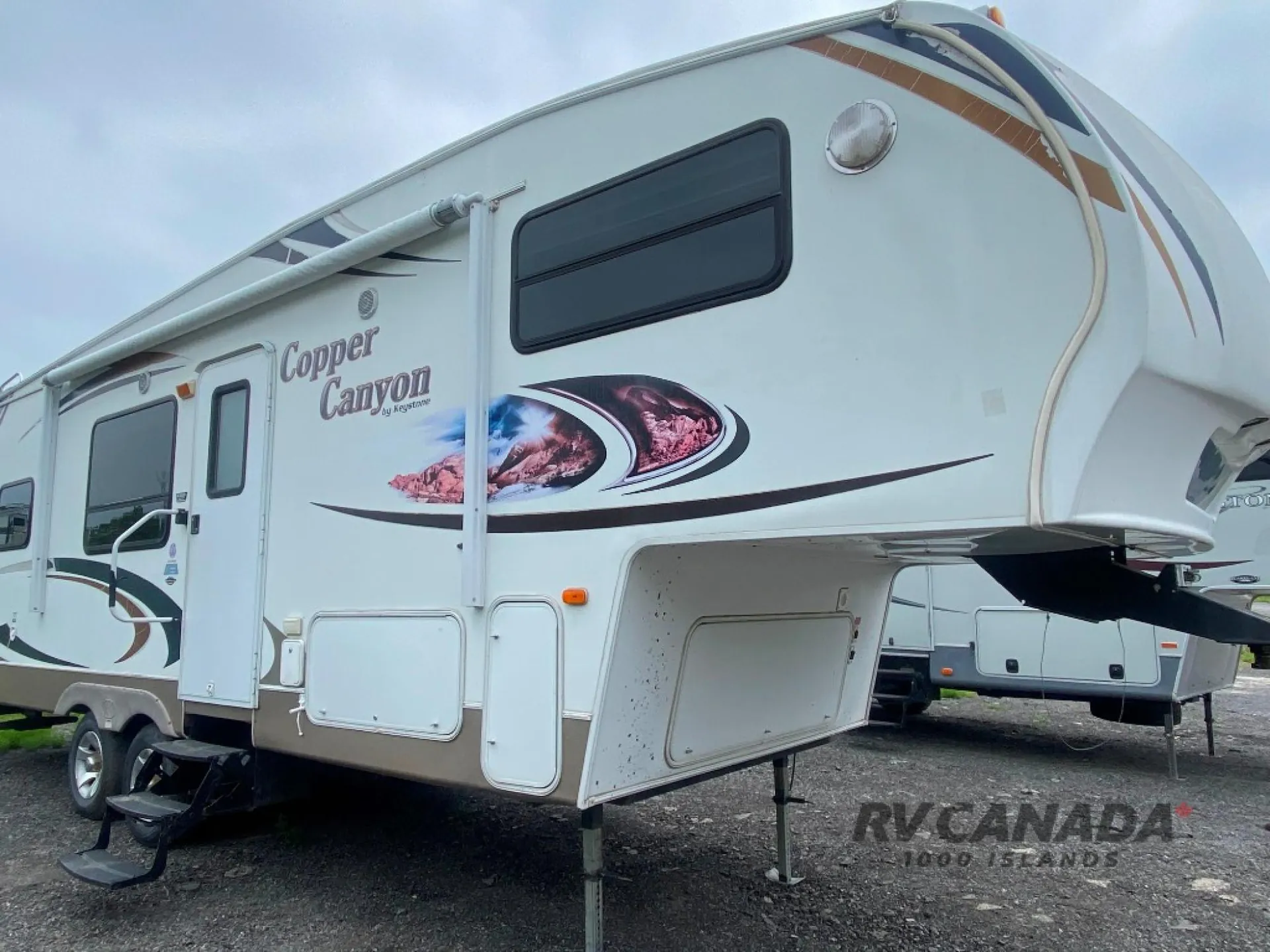 2009 Keystone Sprinter Copper Canyon 241FWSLS - Photo 2