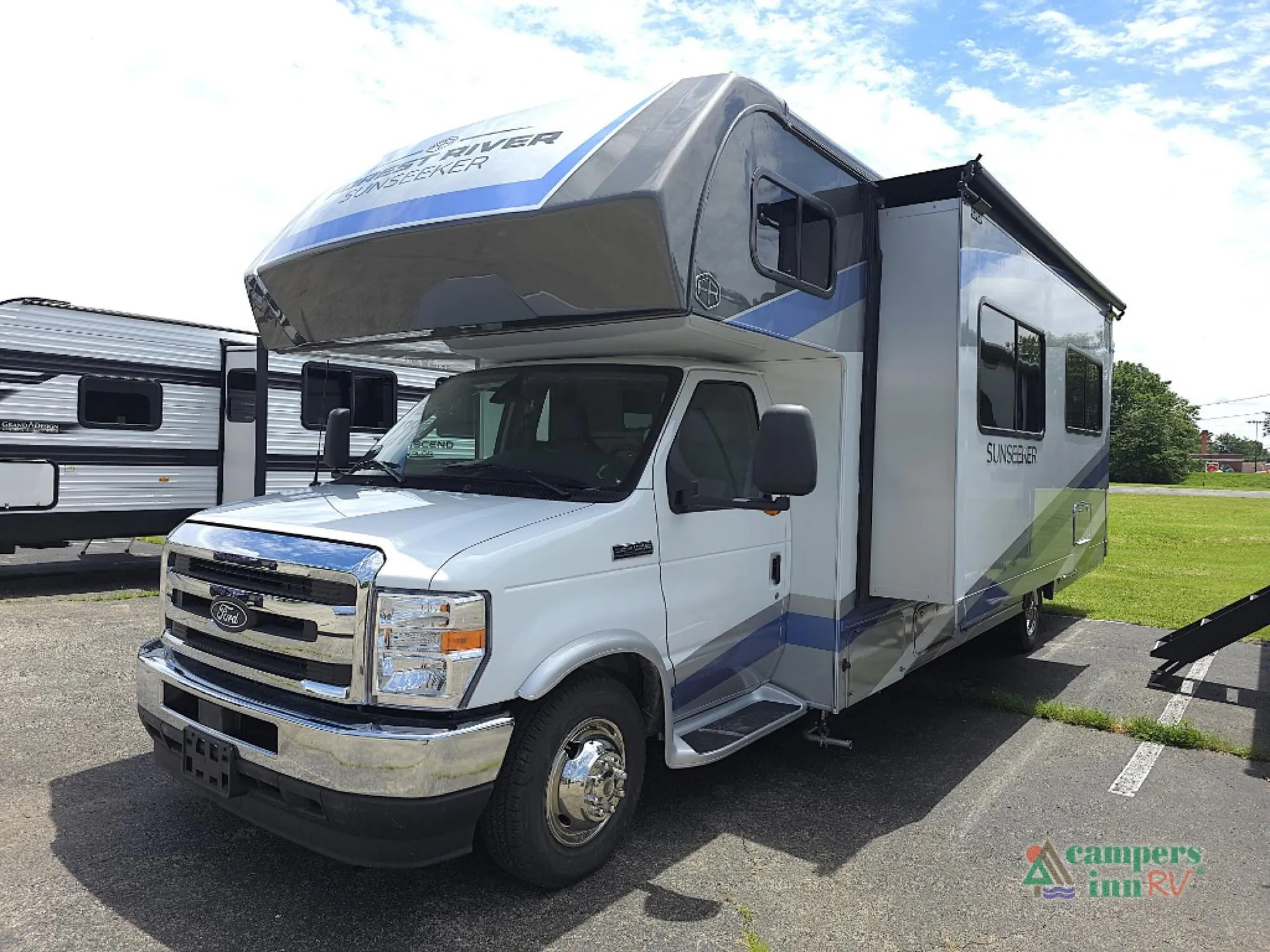 2027 Forest River Sunseeker 3010DS — Photo 6