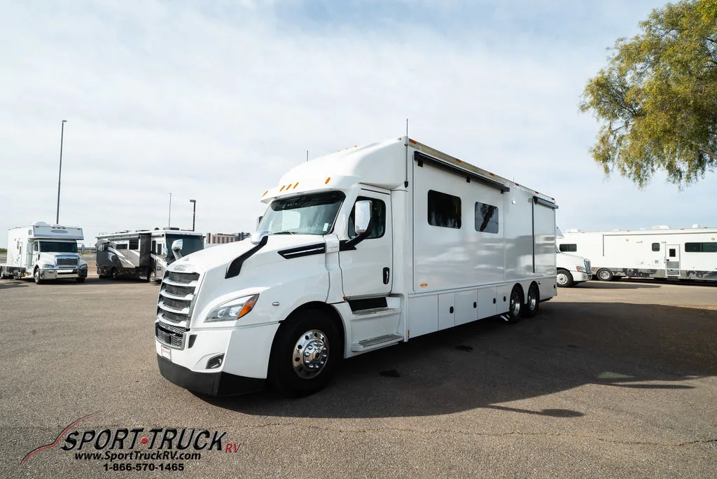 2023 Renegade RV Classic 38CSB - Photo 4