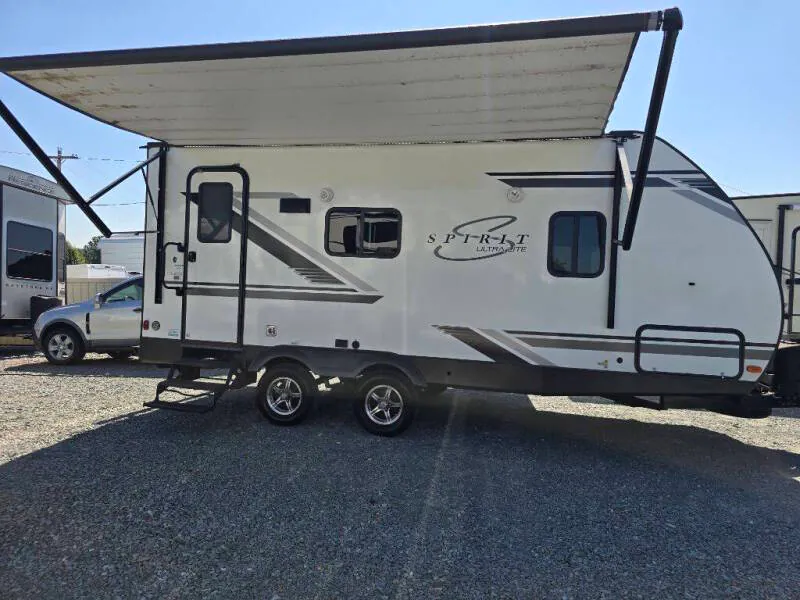 2021 Coachmen Spirit Ultra Lite 1943RB - Photo 2