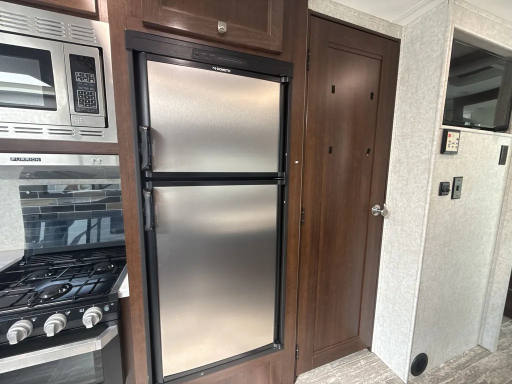 2019 Forest River Sunseeker 2440DS, Photos photo 13