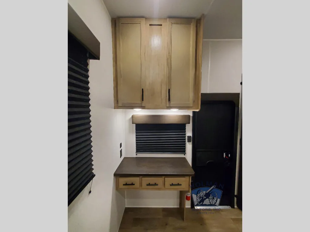 2027 Forest River Cherokee Timberwolf 39DC, Photos photo 49
