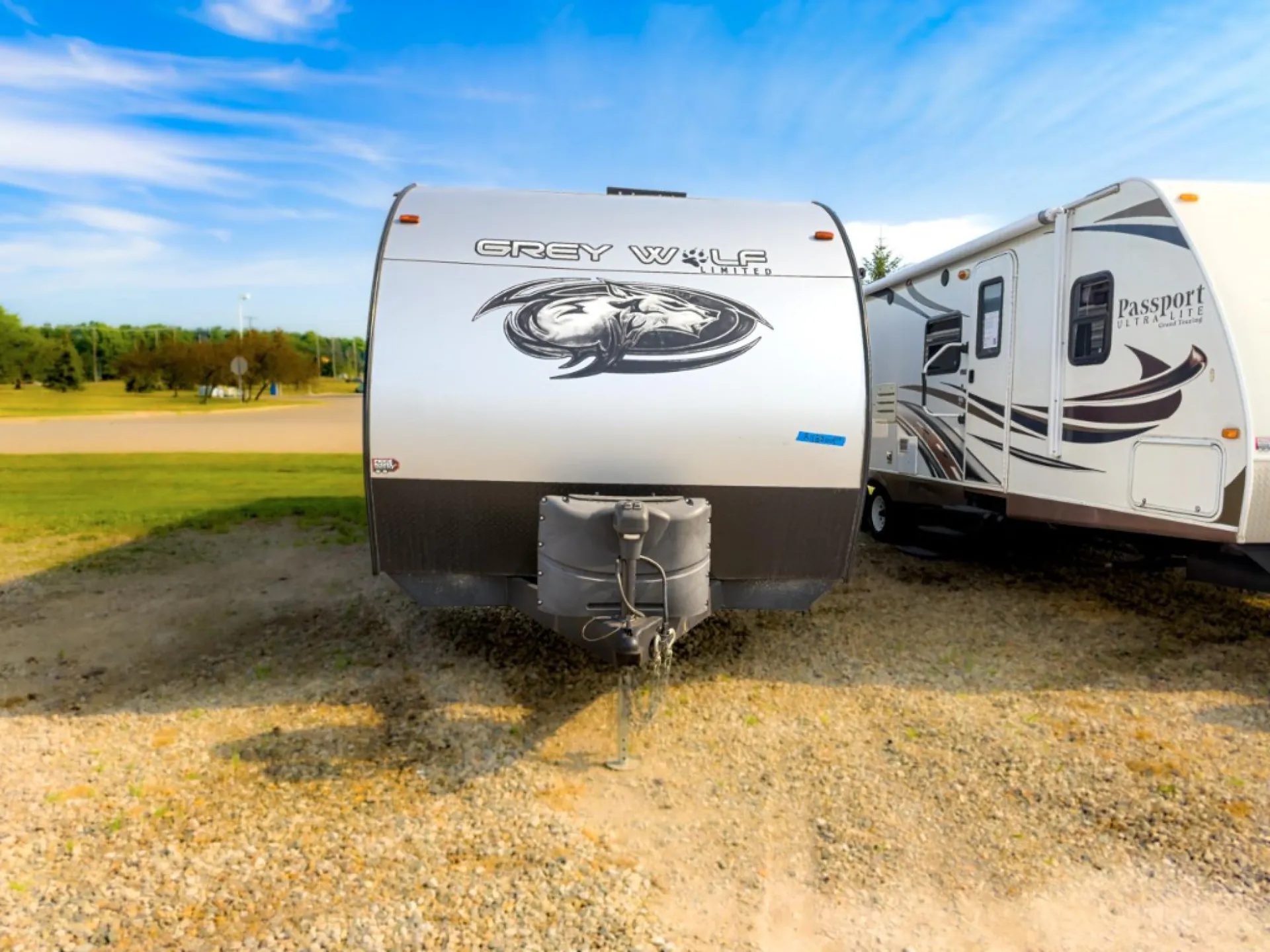 2022 Forest River Cherokee Grey Wolf 28DT dealer photo 4 from Price Right RV