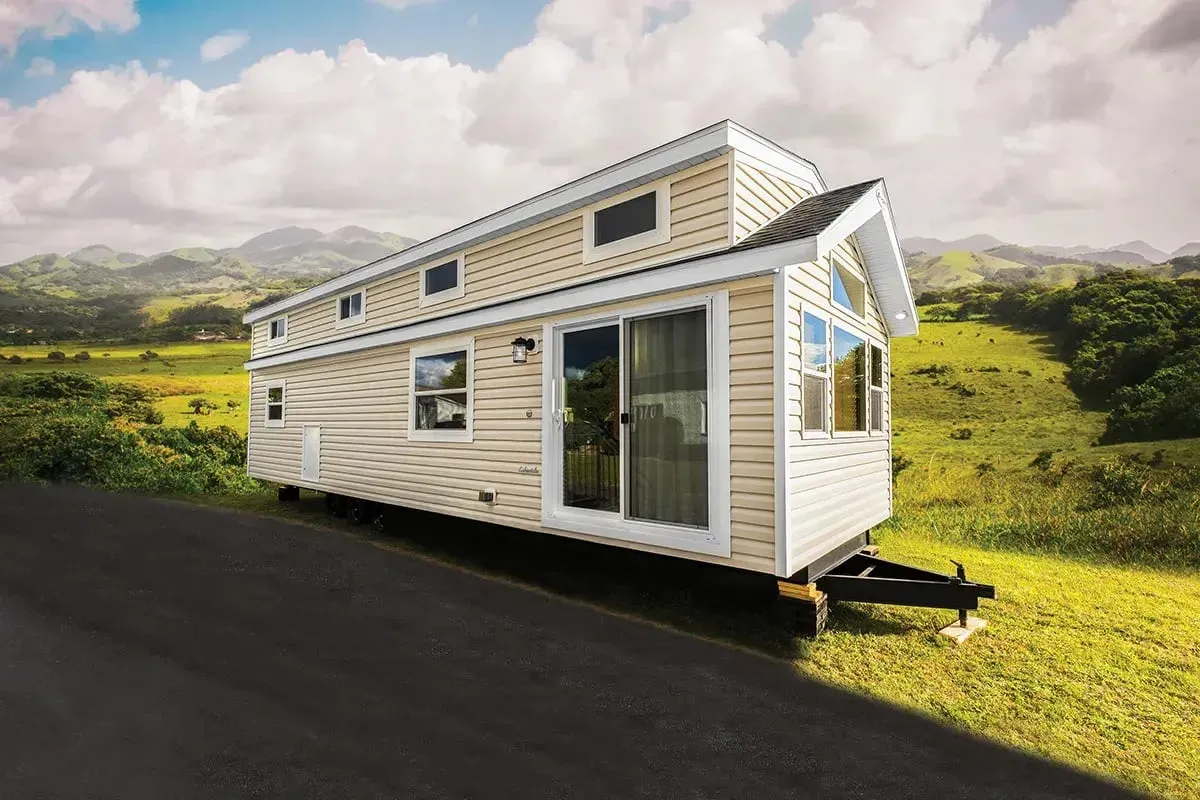 Lakeside 8043K exterior
