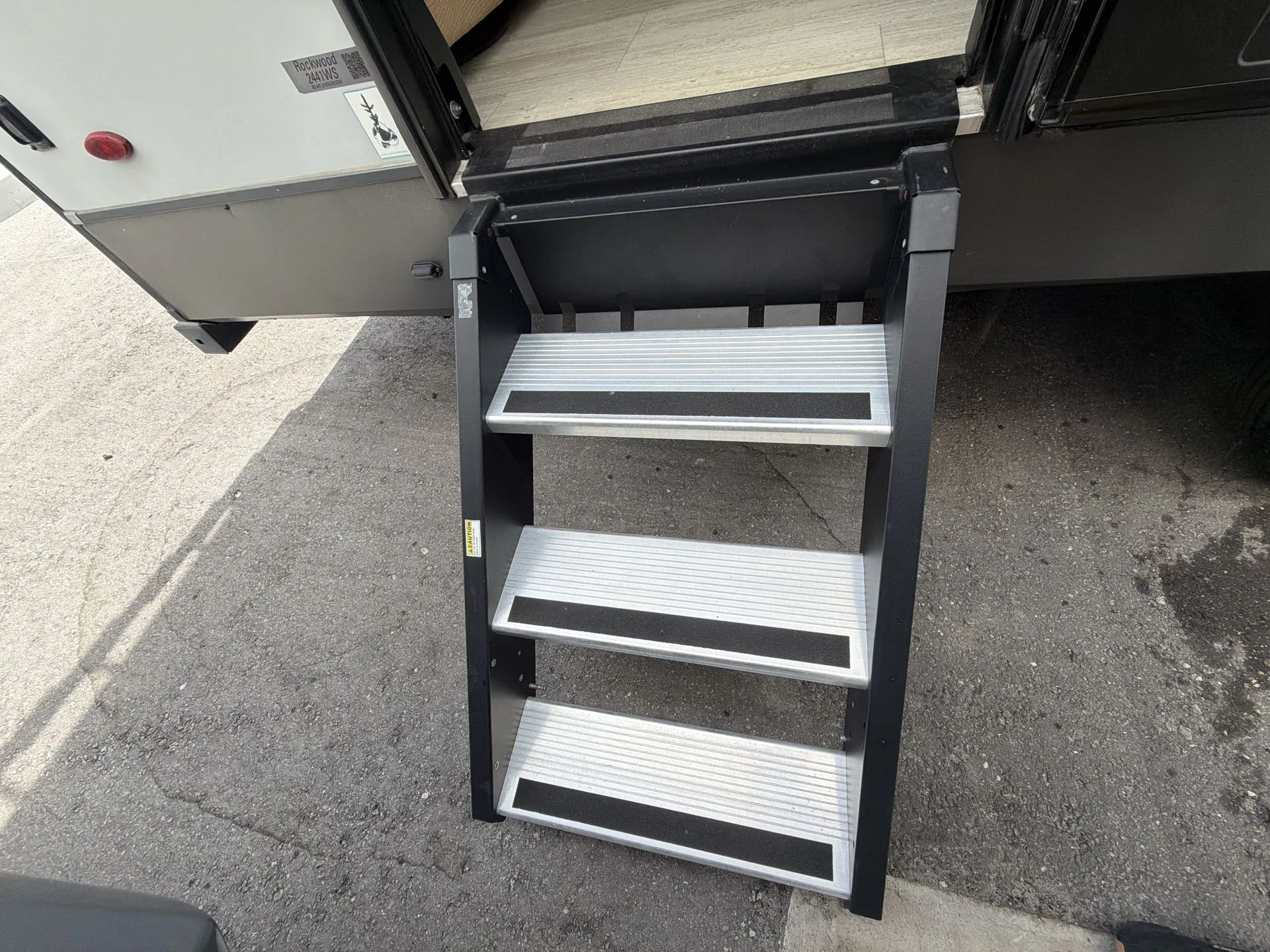 2019 Forest River Rockwood Ultra Lite 2441WS - Photo 2