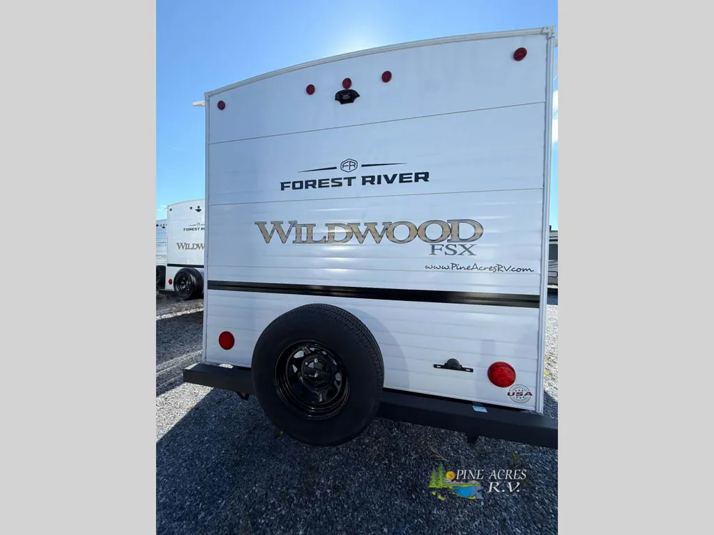 2027 Forest River Wildwood FSX 178BH, Photos photo 2