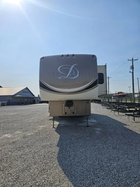 2014 DRV Mobile Suites 38RSSA - Photo 3