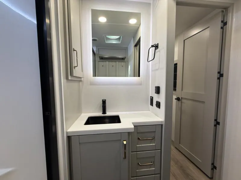 2025 Brinkley Model Z AIR 285, Photos photo 31