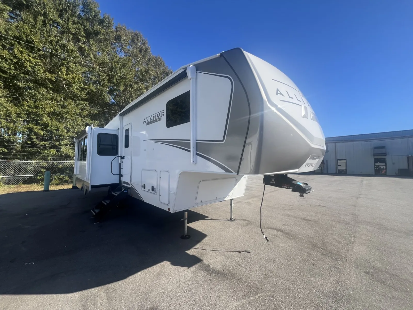 2026 Alliance RV Avenue 29RL - Photo 2