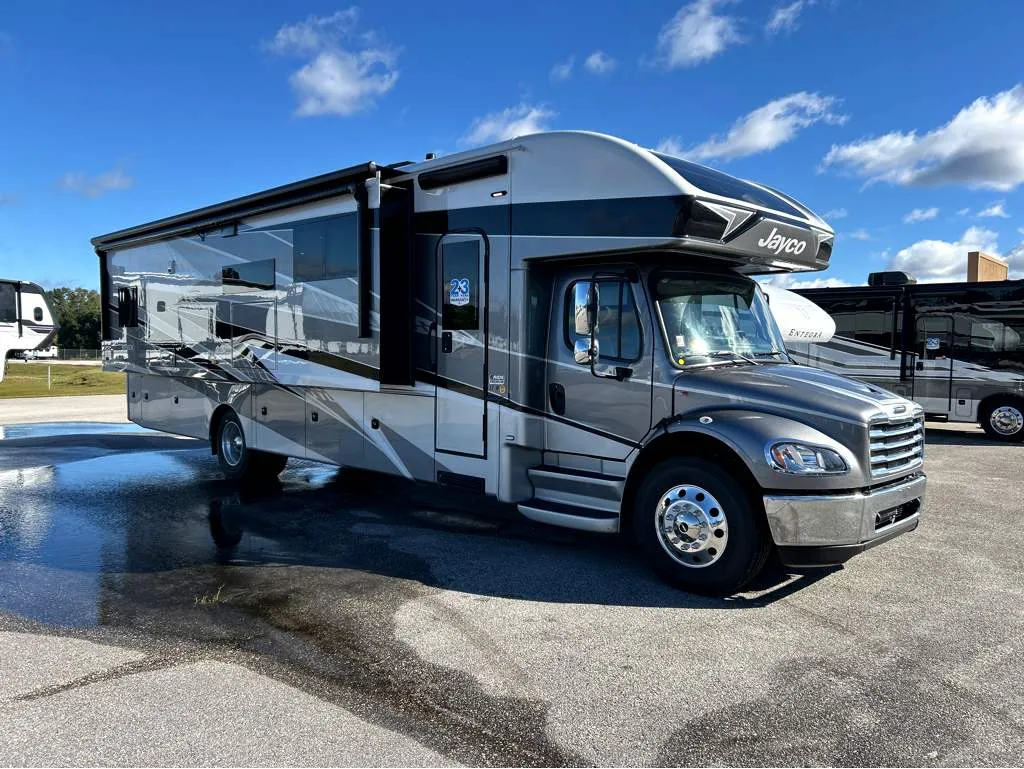 2026 Jayco Seneca 37M - Photo 2